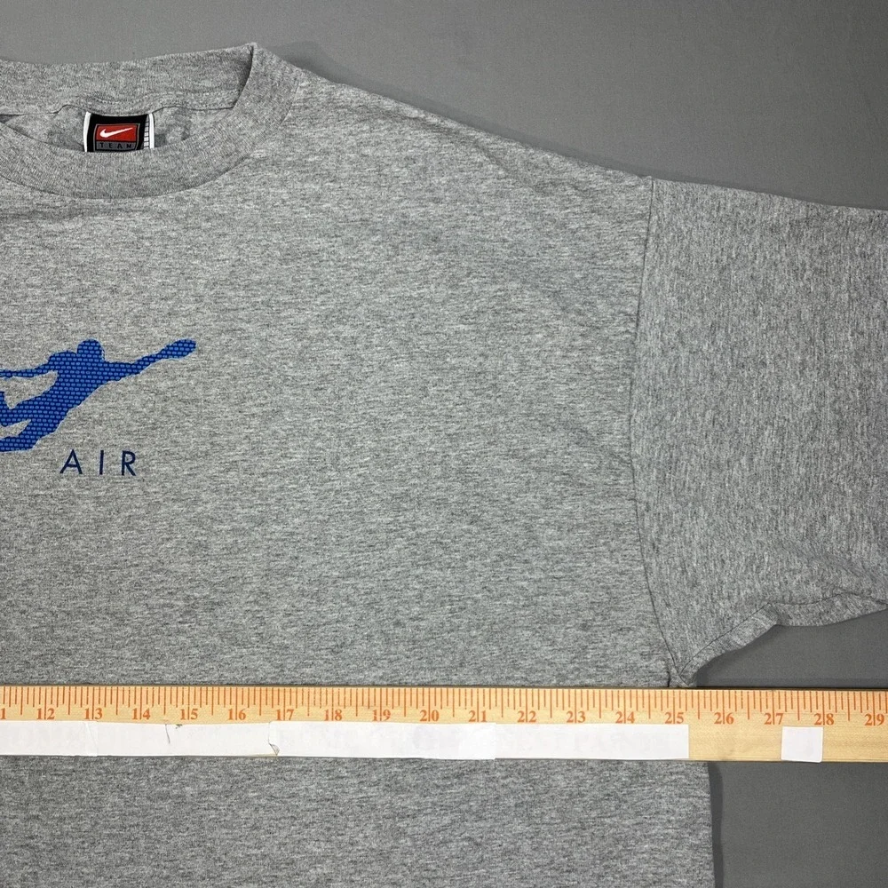 Vintage‎ Nike Team T-Shirt Men's XL Gray Football Diving Graphic Air Logo Y2K